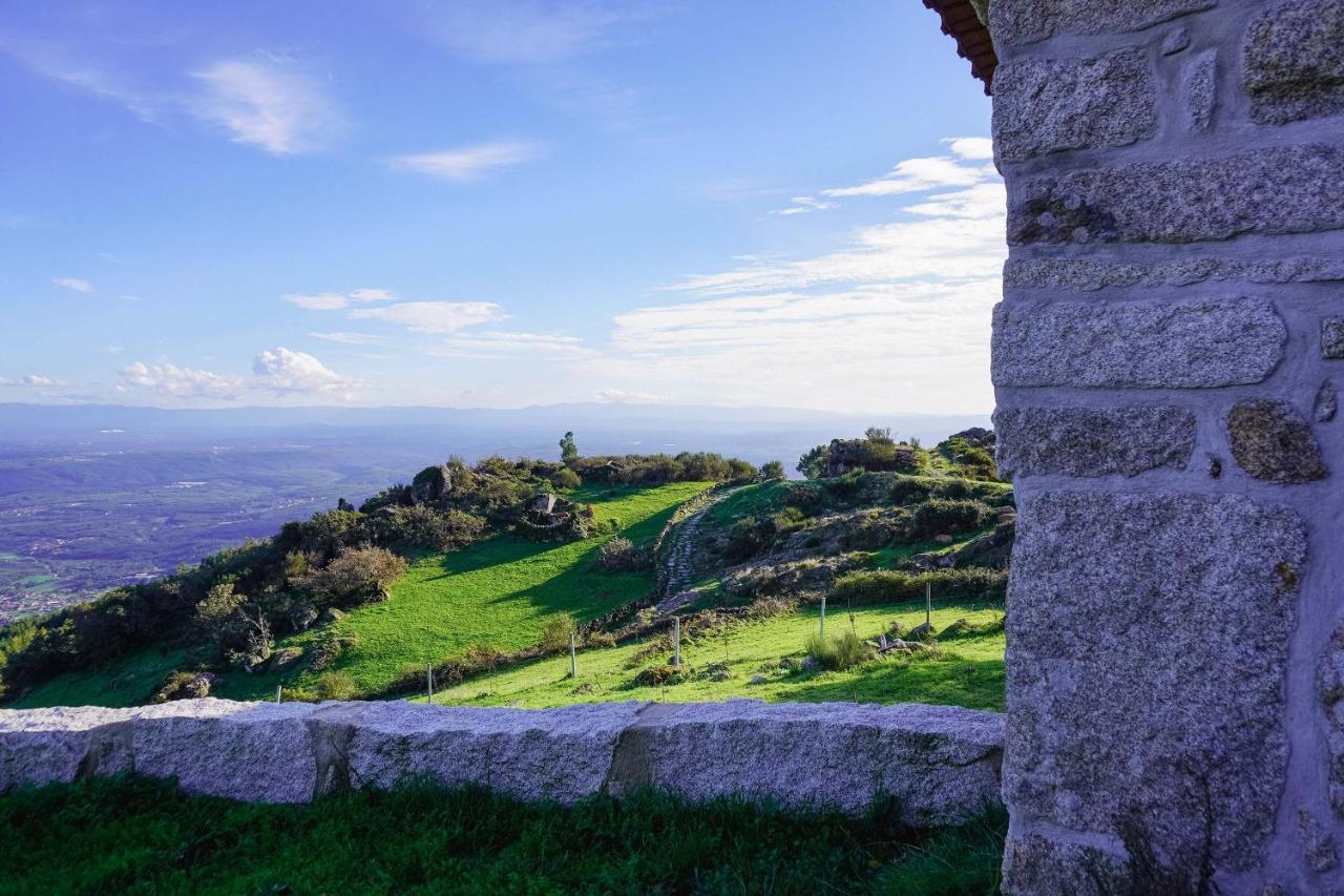 O Refugio Da Serra Do カラムロ エクステリア 写真