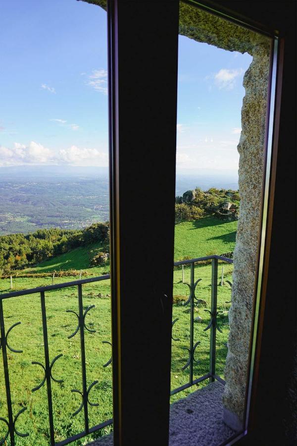 O Refugio Da Serra Do カラムロ エクステリア 写真