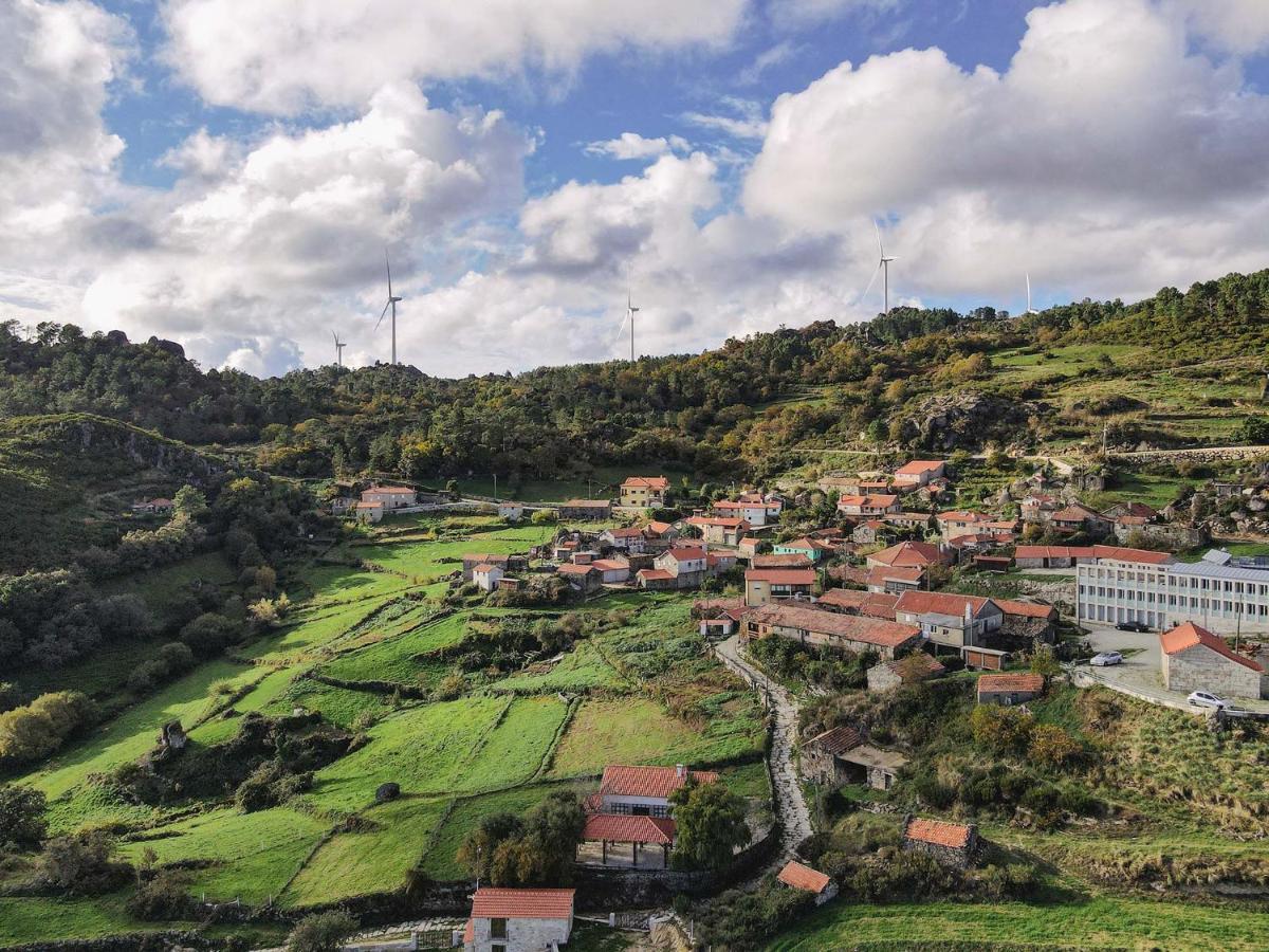 O Refugio Da Serra Do カラムロ エクステリア 写真